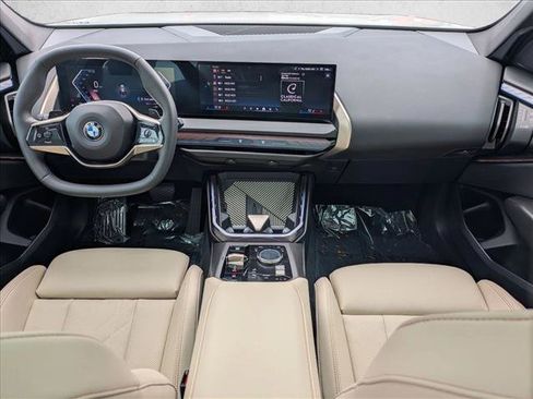 Used 2025 BMW X3 xDrive30i w/ Convenience Package AWD/4WD image 17
