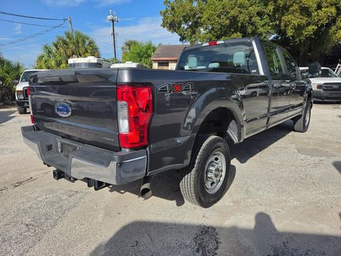 Used 2019 Ford F250 XL w/ Power Equipment Group AWD/4WD image 6
