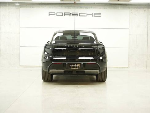 New 2026 Porsche Macan 4 Electric AWD/4WD image 6