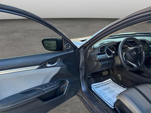 Used 2017 Honda Civic EX image 11