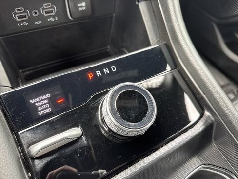 Used 2025 Jeep Grand Cherokee Limited AWD/4WD image 35