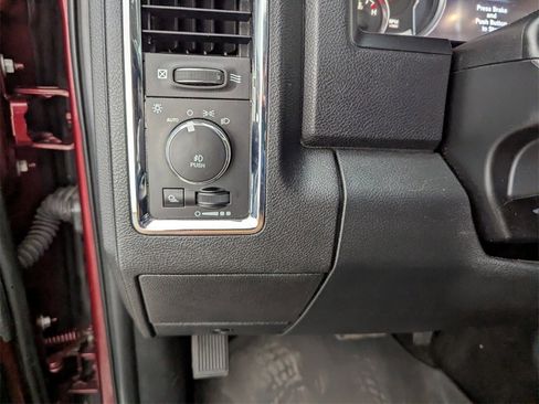 Used 2016 RAM 1500 Laramie w/ Convenience Group image 25