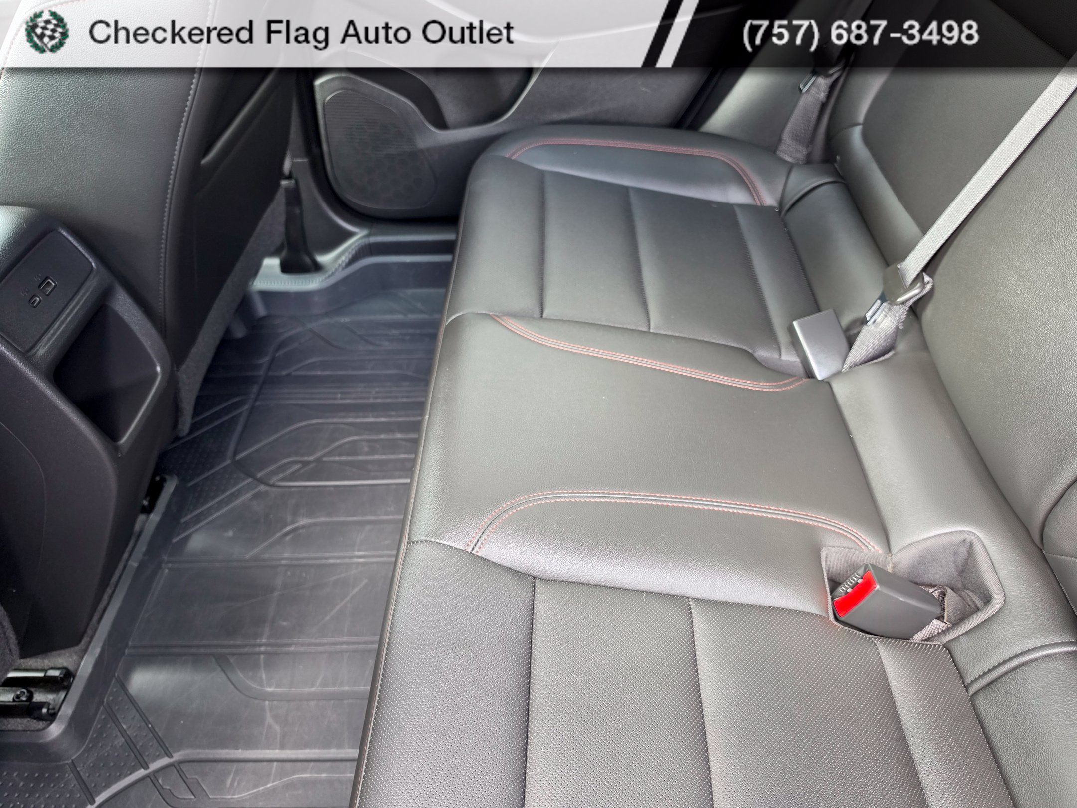 Used 2024 Chevrolet Trax RS w/ Sunroof Package FWD image 38