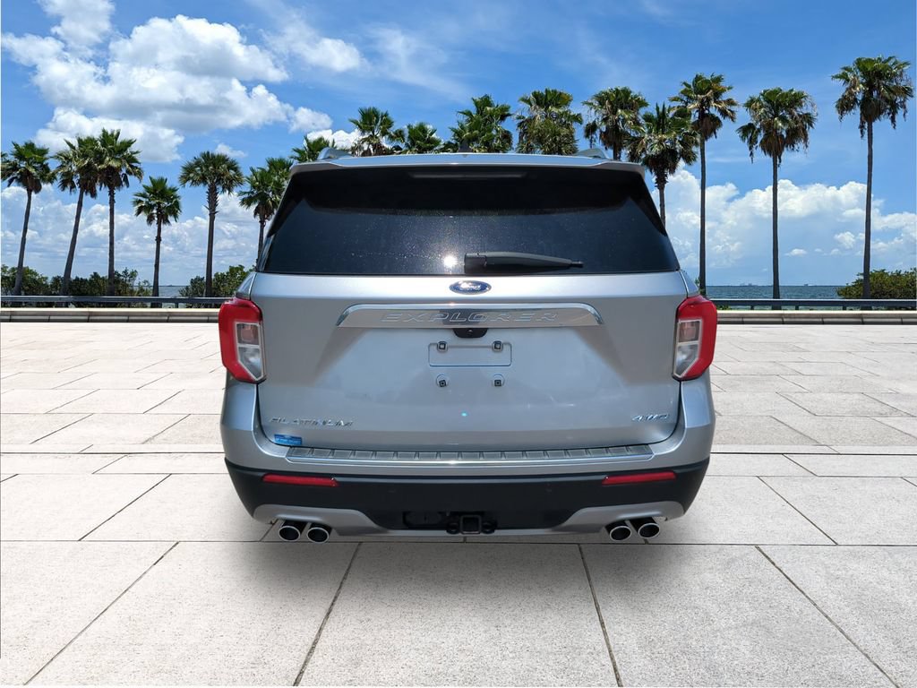 Used 2022 Ford Explorer Platinum w/ Equipment Group 601A AWD/4WD image 6