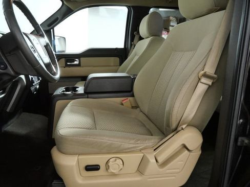 Used 2014 Ford F150 XLT w/ Equipment Group 302A Luxury AWD/4WD image 17
