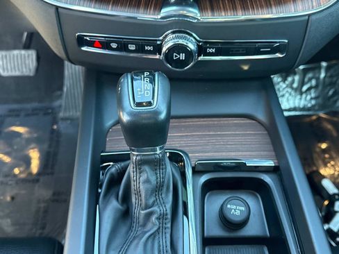 Used 2019 Volvo XC60 T6 Inscription image 25