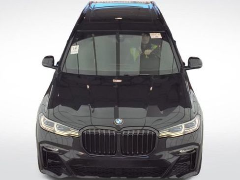 Used 2021 BMW X7 M50i w/ Executive Package image 9
