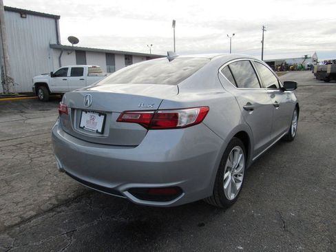 Used 2017 Acura ILX image 5