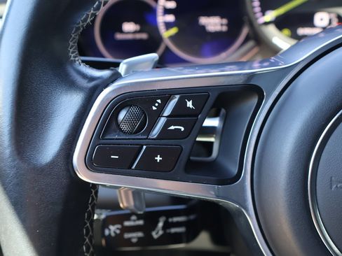 Used 2020 Porsche Panamera 4 AWD/4WD image 17