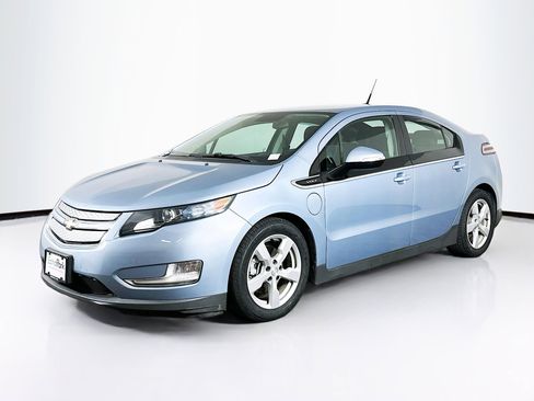 Used 2014 Chevrolet Volt FWD image 3