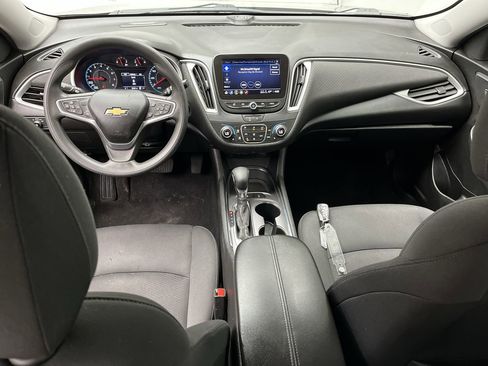 Used 2023 Chevrolet Malibu LT w/ Driver Confidence Package image 4