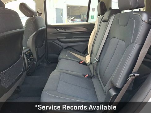 Used 2023 Jeep Grand Cherokee L Laredo w/ Luxury Tech Group I RWD image 10