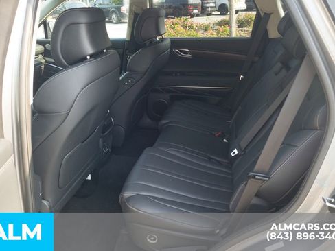 Used 2024 Genesis GV80 2.5T AWD/4WD image 18