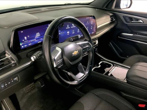 Used 2024 Chevrolet Traverse LT AWD/4WD image 14