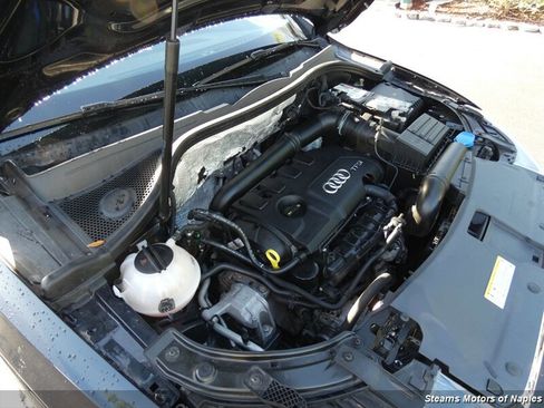 Used 2015 Audi Q3 2.0T Prestige w/ Prestige Package image 7