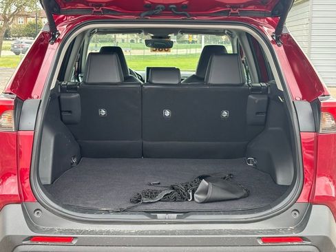 Used 2025 Toyota RAV4 XLE Premium image 7