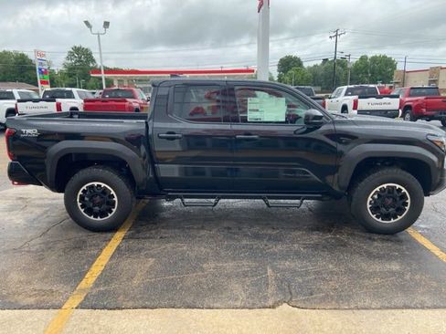 New 2026 Toyota Tacoma TRD Off-Road AWD/4WD image 6