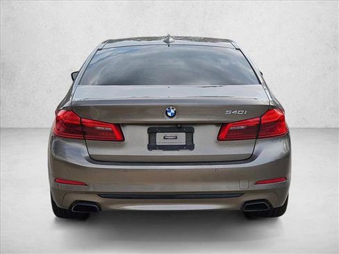 Used 2019 BMW 540i image 6