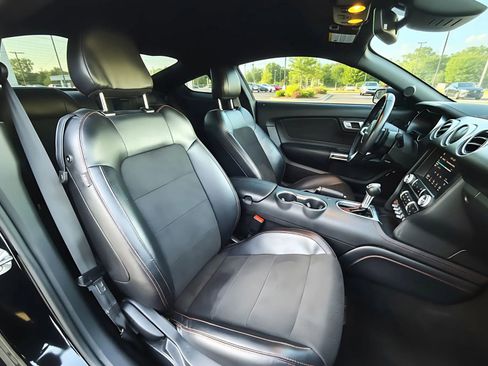 Used 2019 Ford Mustang GT Premium w/ Equipment Group 401A RWD image 10