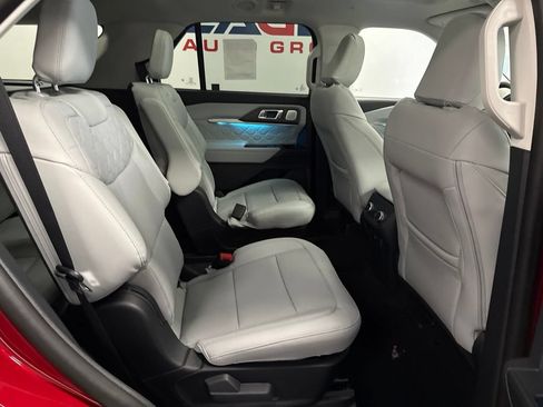 New 2026 Ford Explorer Platinum w/ LUX Leather Package AWD/4WD image 37