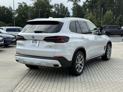 New 2026 BMW X5 sDrive40i w/ Premium Package RWD image 6