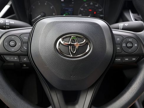 Certified 2025 Toyota Corolla LE image 20