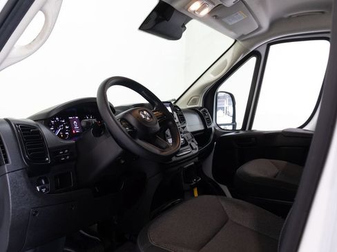 Used 2024 RAM ProMaster 2500 w/ Upfitter's Prep Package FWD image 18