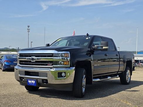 Used 2018 Chevrolet Silverado 2500 LT w/ All Star Edition image 9