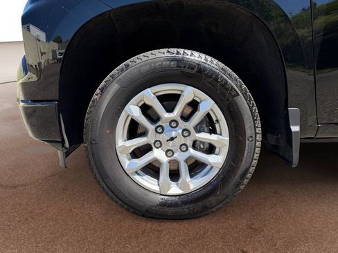 Used 2026 Chevrolet Silverado 1500 RST AWD/4WD image 9