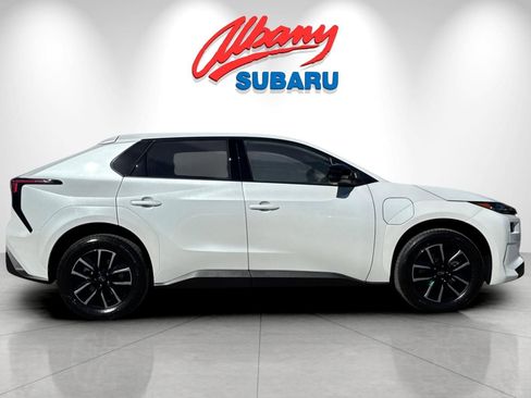 New 2026 Subaru Solterra AWD/4WD image 3