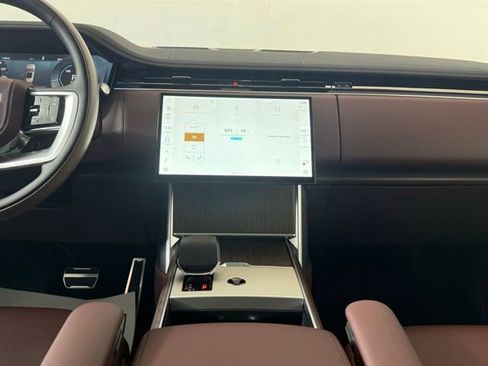 New 2025 Land Rover Range Rover SE image 21