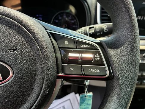 Used 2020 Kia Sportage LX FWD image 17