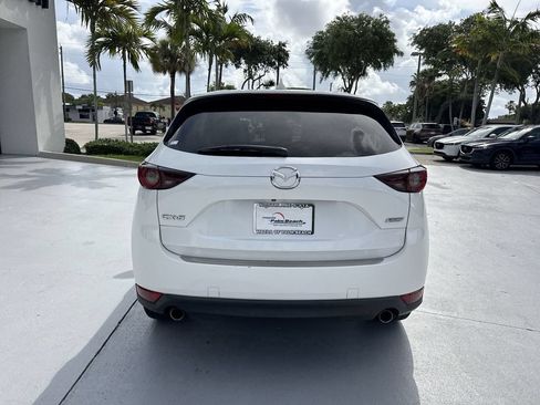 Used 2018 MAZDA CX-5 Touring w/ Preferred Equipment Package FWD image 2
