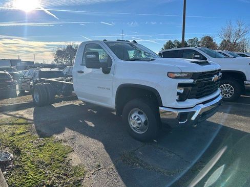 New 2025 Chevrolet Silverado 3500 W/T w/ WT Convenience Package image 5