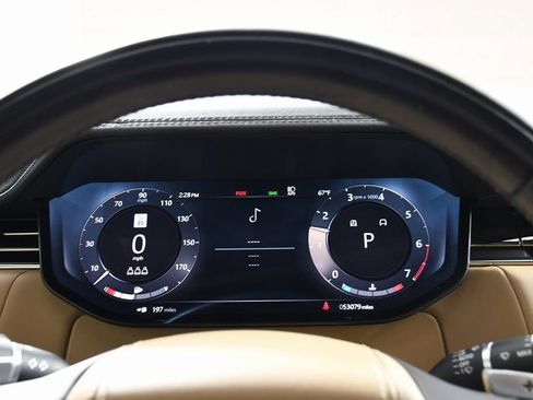 Used 2023 Land Rover Range Rover SE image 30