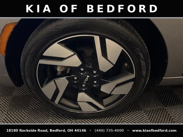 Certified 2024 Kia Soul GT-Line w/ Option Group 020 FWD image 29