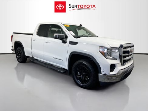 Used 2020 GMC Sierra 1500 SLE w/ SLE Value Package image 1