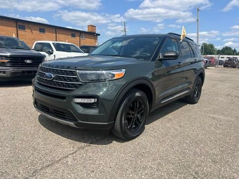 Certified 2023 Ford Explorer XLT w/ Equipment Group 202A AWD/4WD image 29