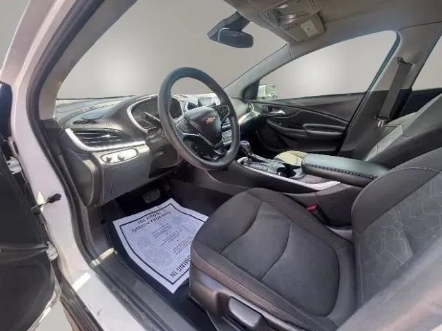 Used 2018 Chevrolet Volt LT FWD image 11