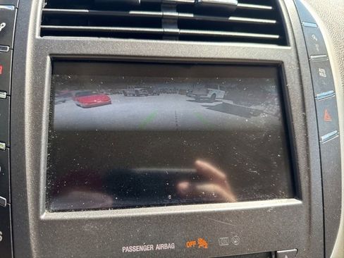 Used 2017 Lincoln MKC Reserve w/ Lincoln MKC Climate Package image 37