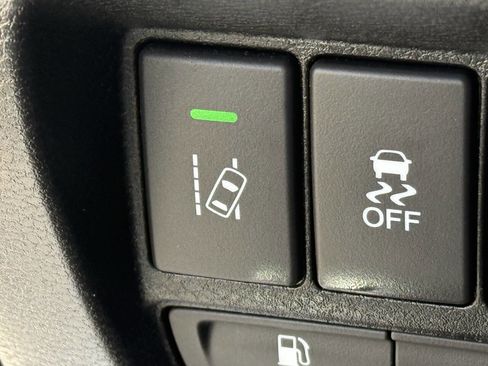 Used 2017 Acura TLX V6 w/ Technology Package FWD image 11