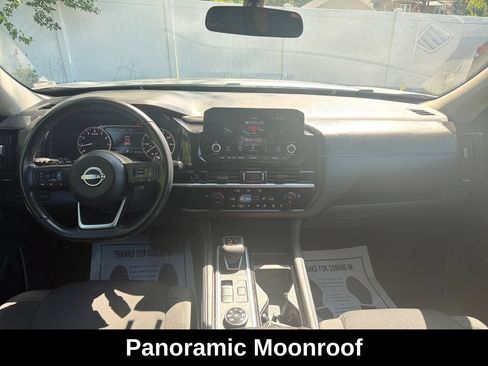 Used 2025 Nissan Pathfinder SV w/ SV Premium Package AWD/4WD image 15