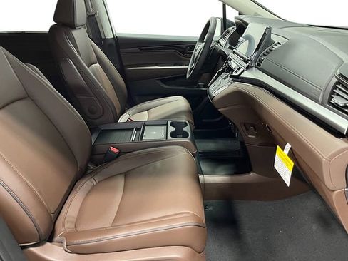 New 2026 Honda Odyssey Touring image 30