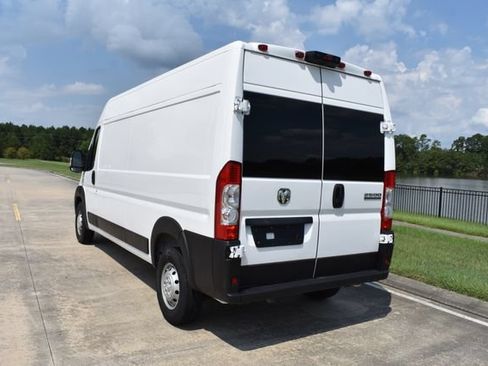 Used 2023 RAM ProMaster 2500 FWD image 8