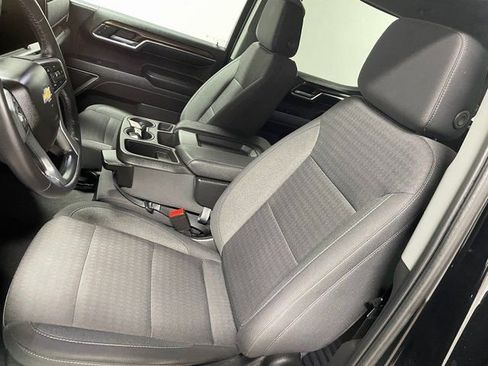 Used 2022 Chevrolet Silverado 1500 LT AWD/4WD image 12