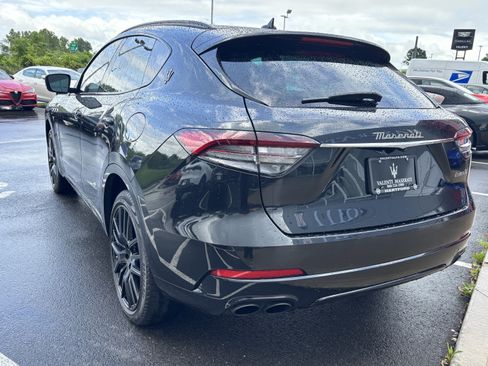 Used 2022 Maserati Levante GT AWD/4WD image 6