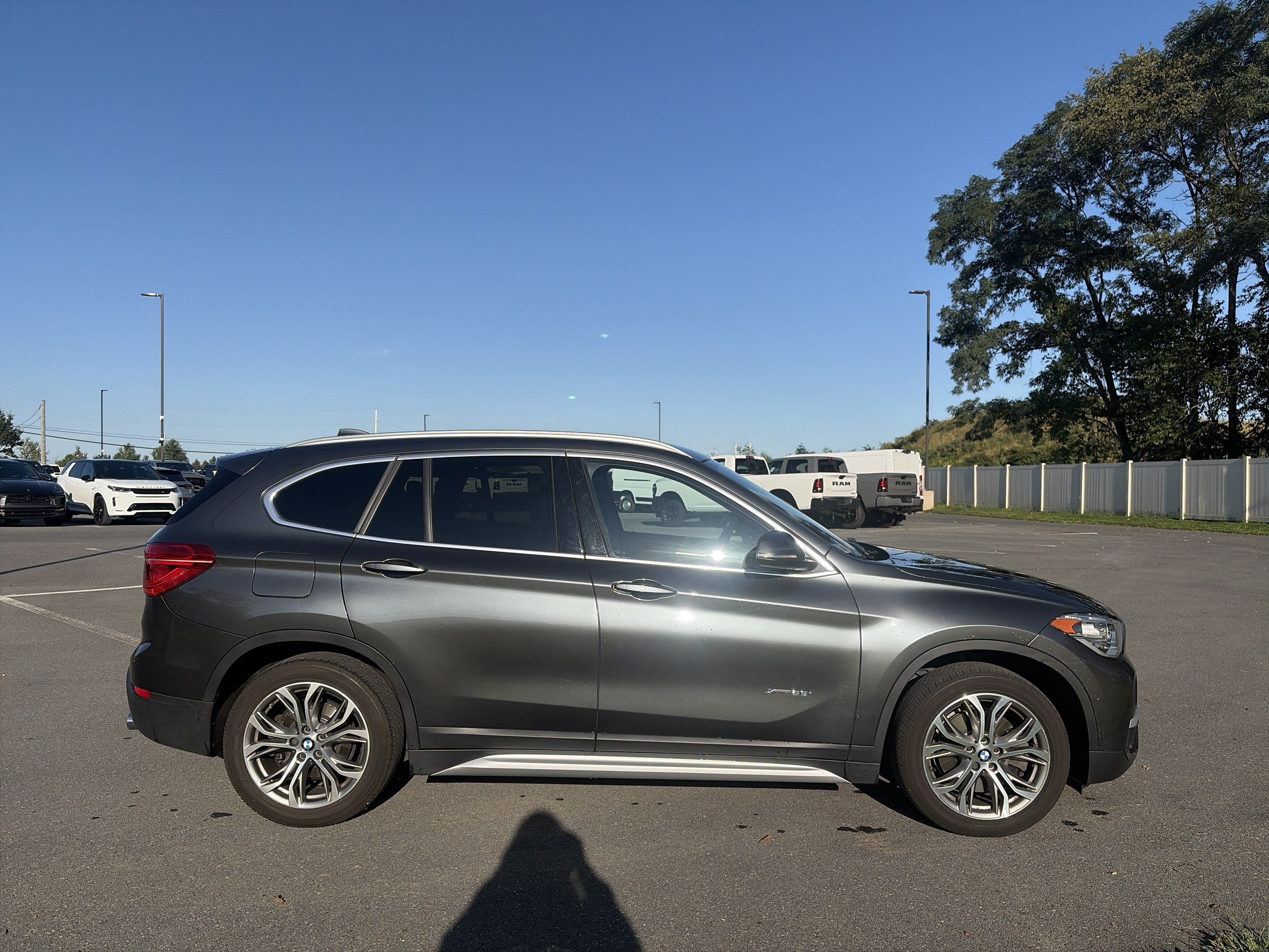 Used 2017 BMW X1 xDrive28i AWD/4WD image 4