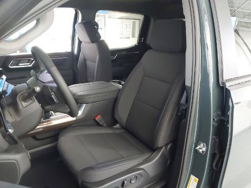 New 2026 Chevrolet Silverado 1500 LT w/ All Star Edition Plus image 23