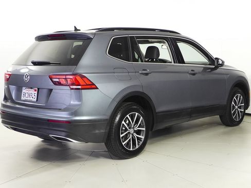 Used 2019 Volkswagen Tiguan SE w/ Panoramic Sunroof Package FWD image 7