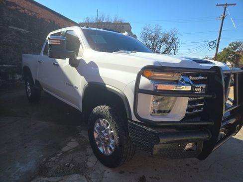 Used 2020 Chevrolet Silverado 2500 LTZ w/ LTZ Plus Package image 3